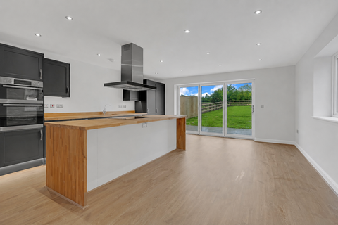 undefined, Highland Place, Gloucester GL2