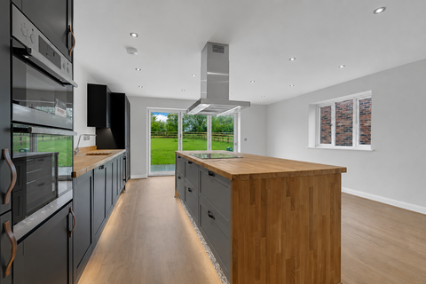 undefined, Highland Place, Gloucester GL2