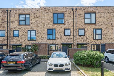 11 Ballast Road, Erith, DA8 1FP