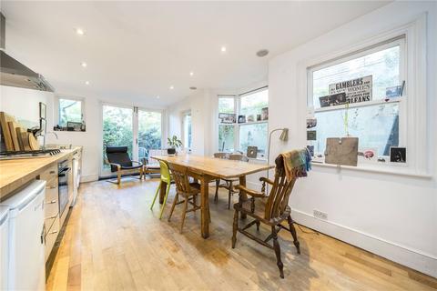 4 Lenham Road, London, SE12 8QN