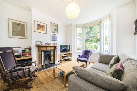 4 Lenham Road, London, SE12 8QN