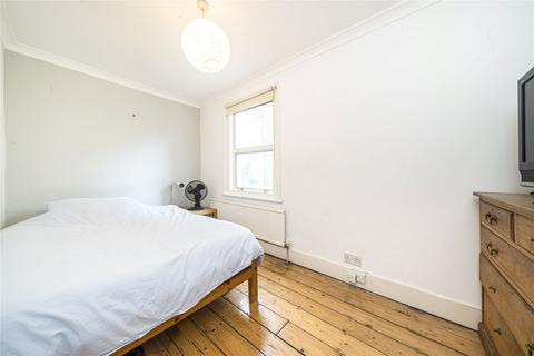 4 Lenham Road, London, SE12 8QN