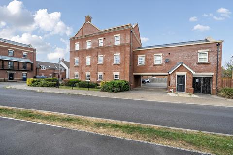 2f Bowthorpe Drive, Brockworth, Gloucester, GL3 4FS