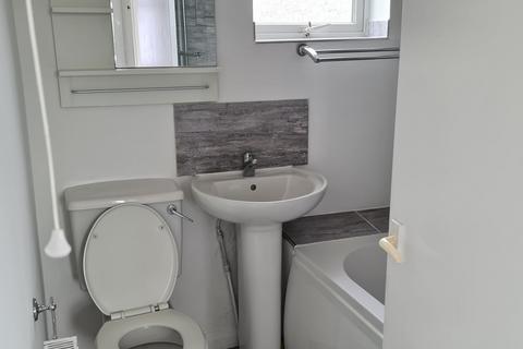 1 bedroom flat for sale, Wealdstone, HA3