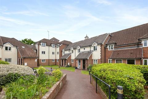 2 bedroom apartment for sale, Robinswood Court, Rusper Road, Horsham RH12