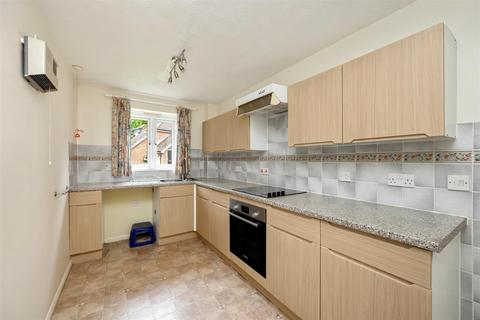 2 bedroom apartment for sale, Robinswood Court, Rusper Road, Horsham RH12