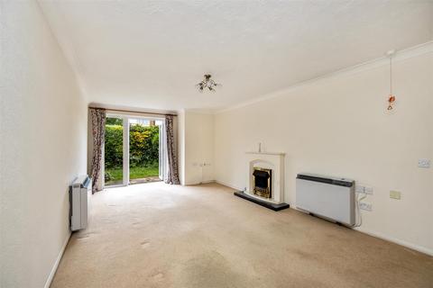 2 bedroom apartment for sale, Robinswood Court, Rusper Road, Horsham RH12