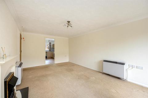 2 bedroom apartment for sale, Robinswood Court, Rusper Road, Horsham RH12