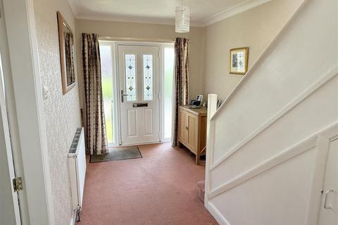 3 bedroom semi-detached house for sale, Sunny Bank Walk, Mirfield WF14