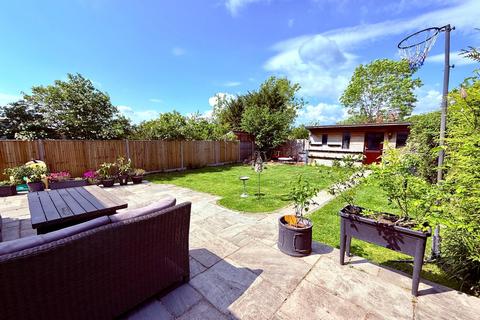 undefined, Ashtead