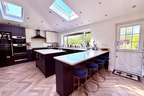 undefined, Ashtead