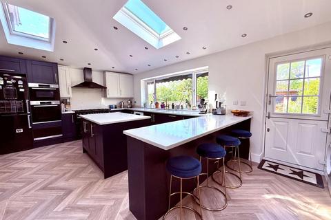 undefined, Devitt Close, Ashtead, KT21