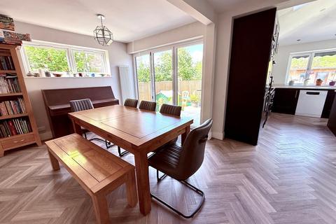 undefined, Devitt Close, Ashtead, KT21