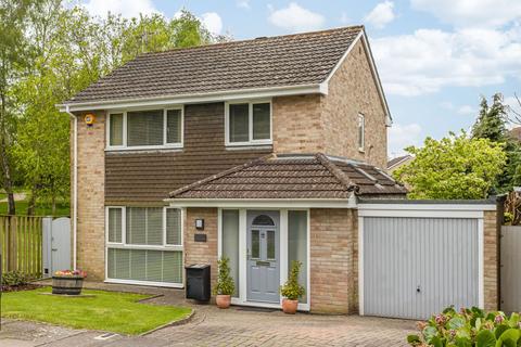 4 bedroom detached house for sale, St. Catherines Road, Crawley RH10