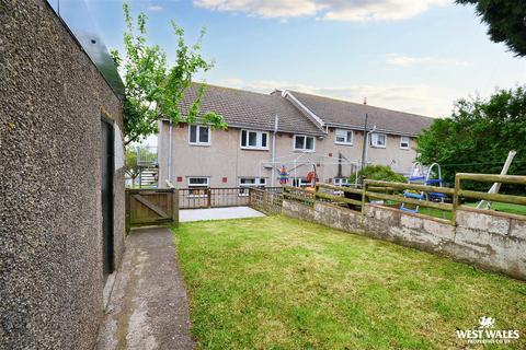 3 bedroom flat for sale, Hakin,  Milford Haven