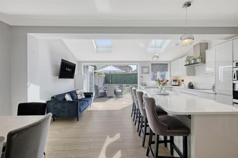 29 Spital Lane, Brentwood, CM14 5PG