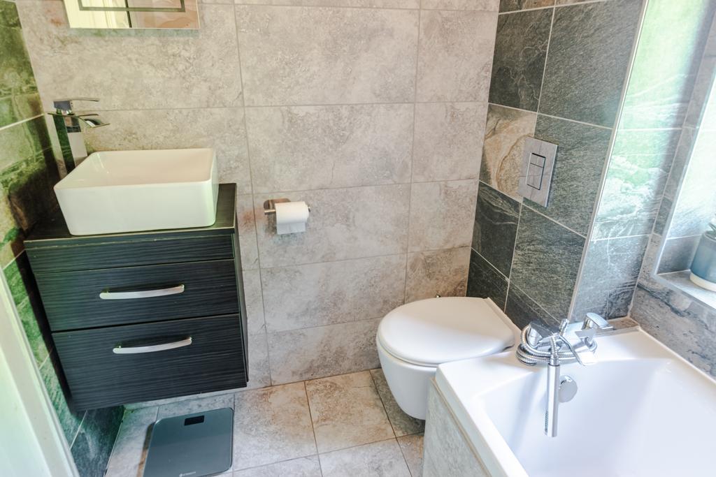 Bathroom3