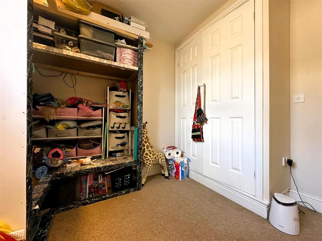 Bedroom 2 II.jpg