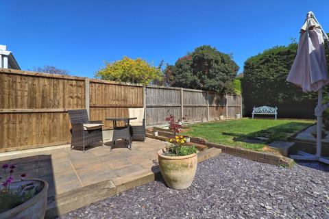 26 Barnston Green, Barnston, Dunmow, CM6 1PH