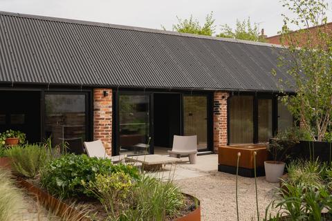5 bedroom barn conversion for sale, 55 Main Street, Claypole NG23
