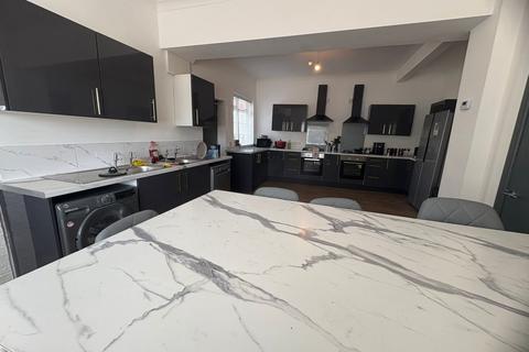 1 bedroom in a house share to rent, Dodsworth Street, Mexborough