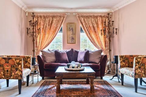 2 bedroom apartment for sale, Hindhead Road, Haslemere, GU27