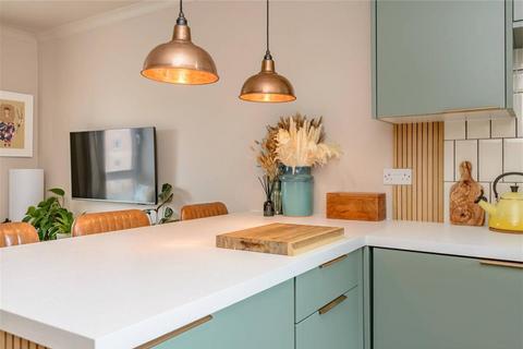 2/6 Electra Place, Edinburgh, EH15 1UF
