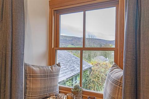 Kingfisher Cottage Far Hill, Bradwell, Hope Valley, S33 9HR