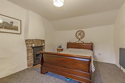 Kingfisher Cottage Far Hill, Bradwell, Hope Valley, S33 9HR