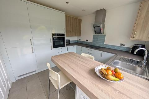 4 bedroom link detached house for sale, Fulmar Close, Thornbury