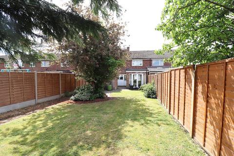 90 Briardale, Stevenage, SG1 1TR