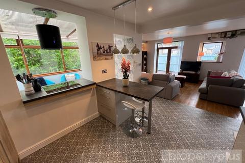 3 bedroom detached house for sale, Matexa Street Pentre - Pentre