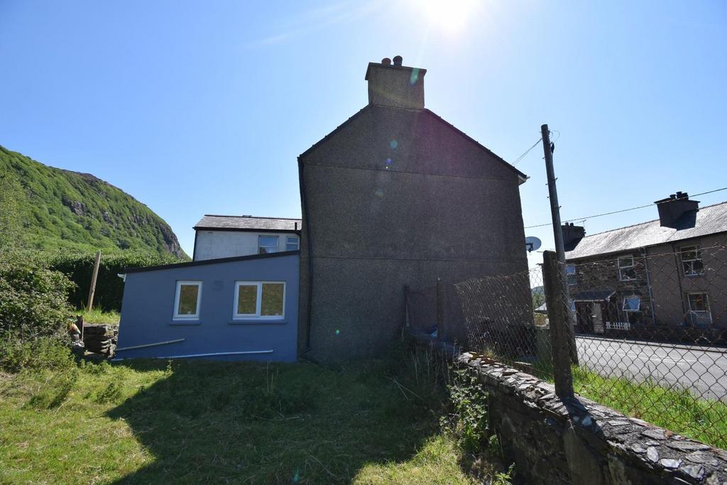 Side of Property.JPG