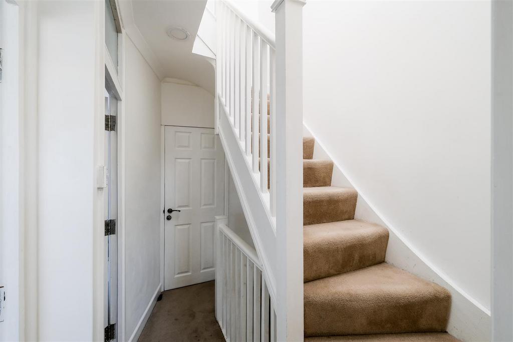 82 Uplands Road-24.jpg