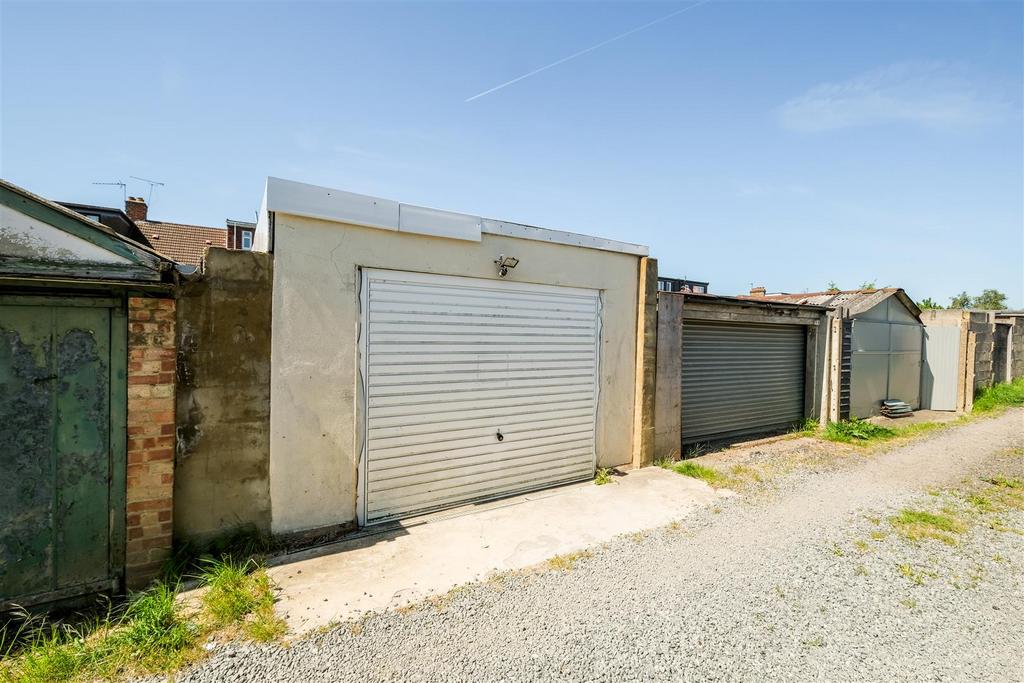 82 Uplands Road-34.jpg
