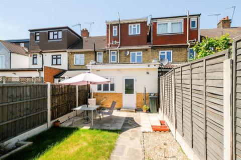 82 Uplands Road, Woodford Green, IG8 8JW