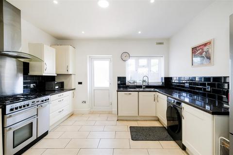82 Uplands Road, Woodford Green, IG8 8JW