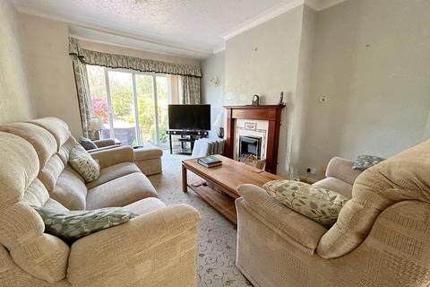 4 bedroom semi-detached house for sale, Winchester Avenue, Ashton-in-Makerfield, Wigan, WN4 9LL