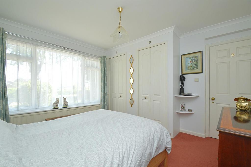 Resized NEWBed1b.jpg