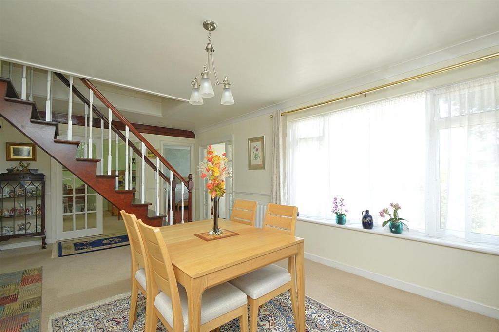 Resized NEWDiner3.jpg