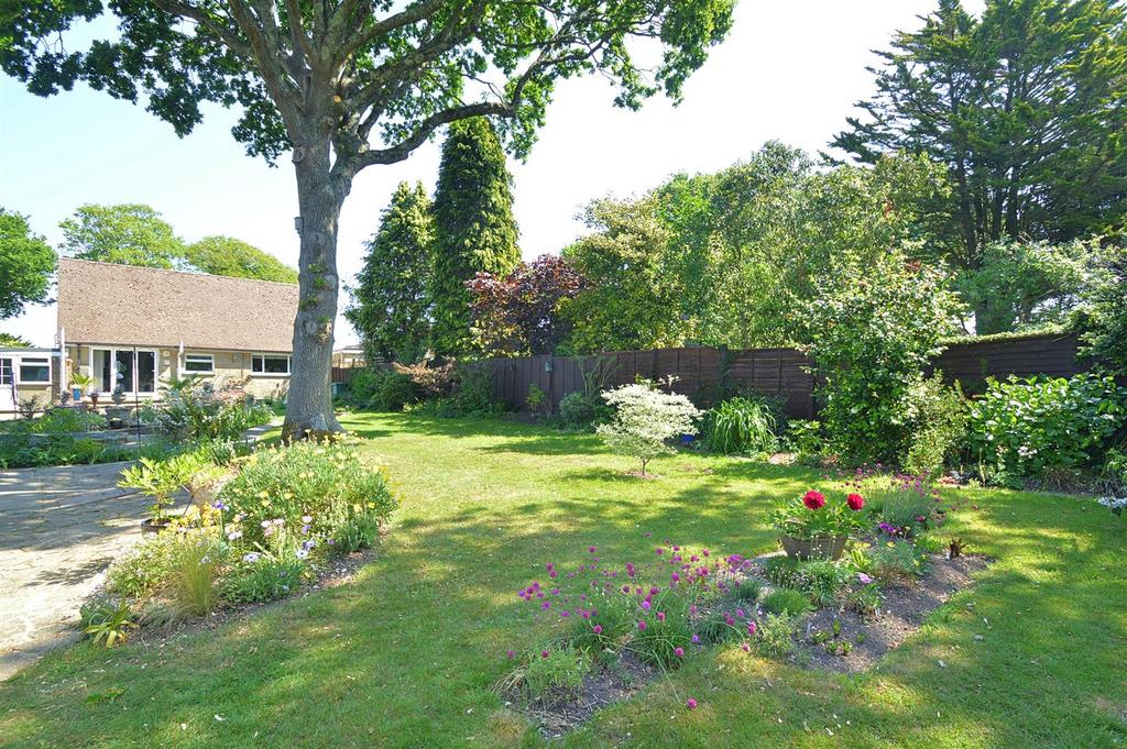 Resized NEWGarden4.jpg