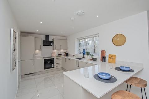 4 bedroom detached house for sale, Westfield Green, Wyke/Scholes, Bradford, West Yorkshire, BD12