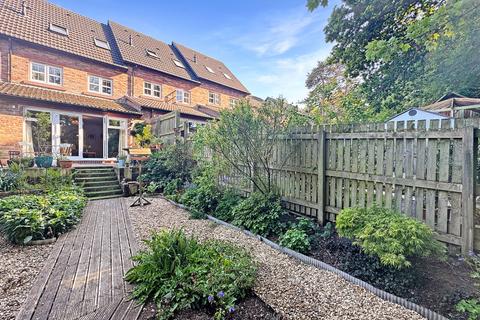 33 Alders Edge, Scotby, Carlisle, CA4 8FA