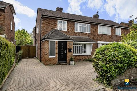 4 bedroom semi-detached house for sale, Queenhythe Road, Guildford GU4