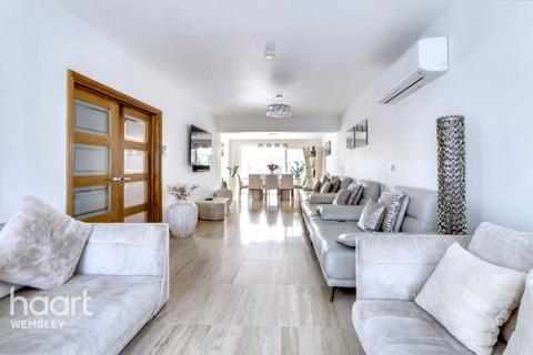 5 bedroom detached house for sale, Barn Hill Estate