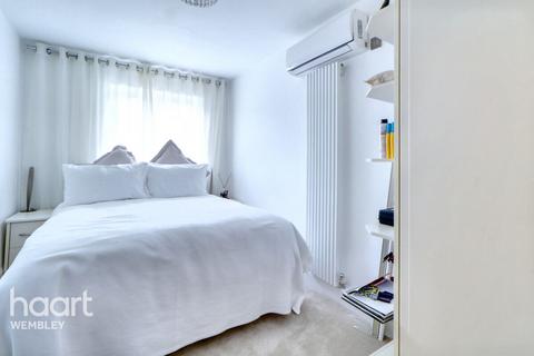 18 Mayfields, Wembley, HA9 9PS