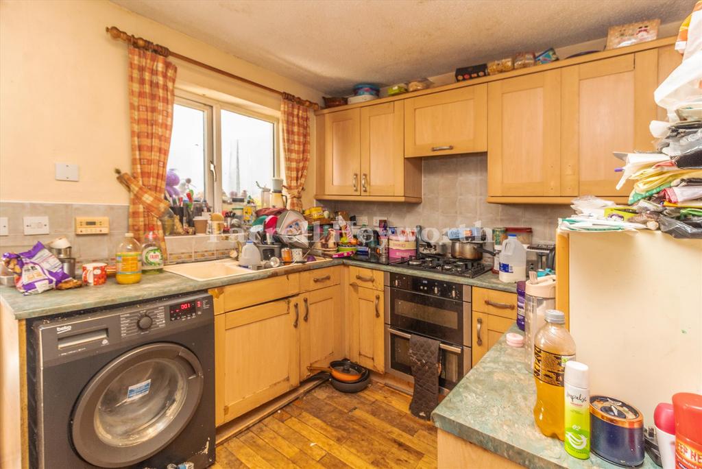 Kitchen image 2