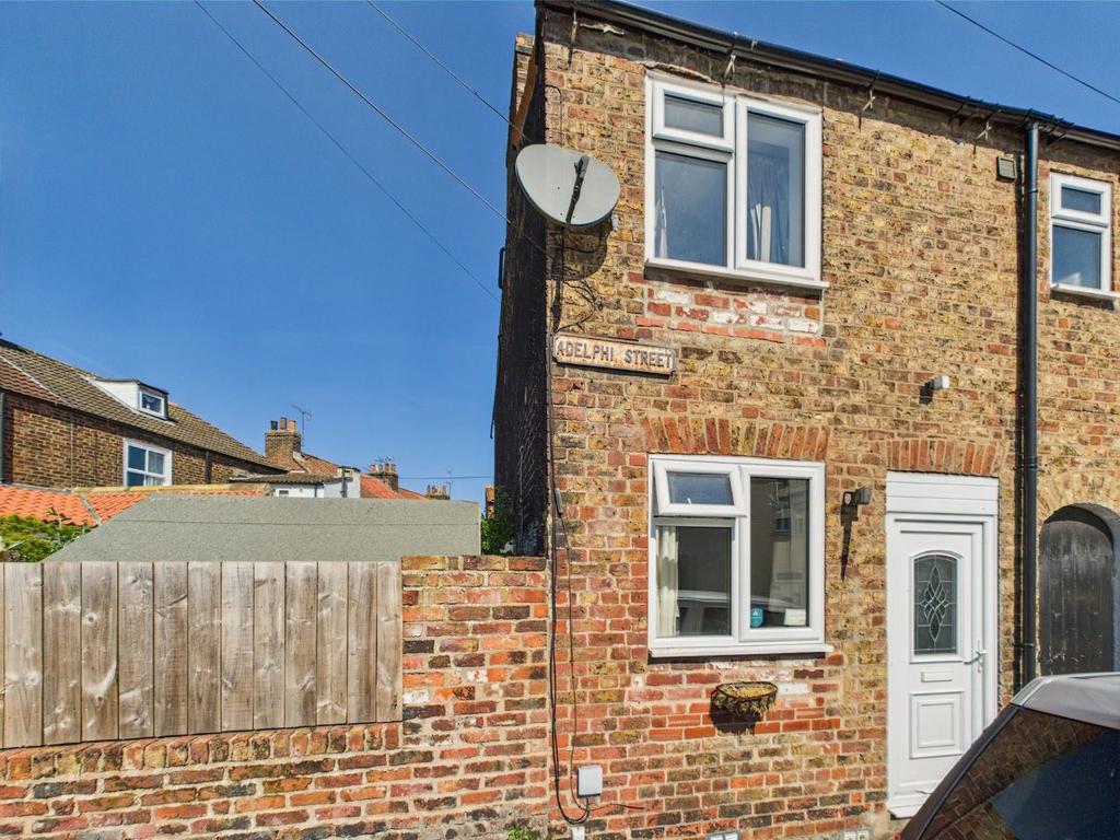 2 Bedroom End Terrace House - For Sale