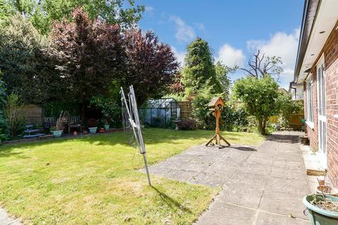 2 bedroom detached bungalow for sale, Williams Place, Ewhurst, Cranleigh, Surrey
