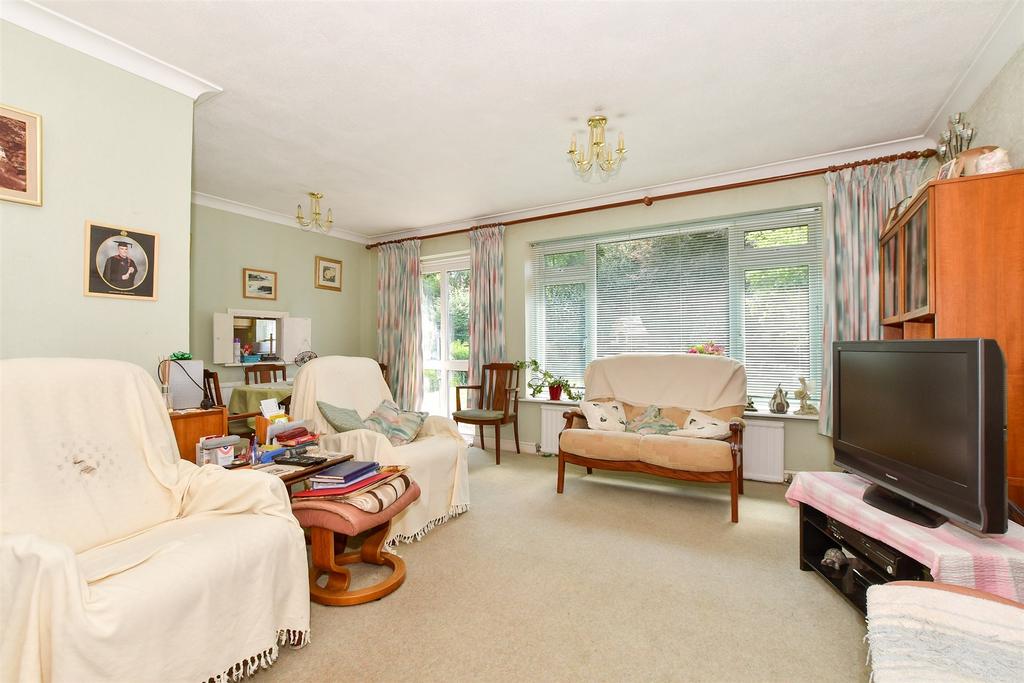 Lounge/ Dining Room